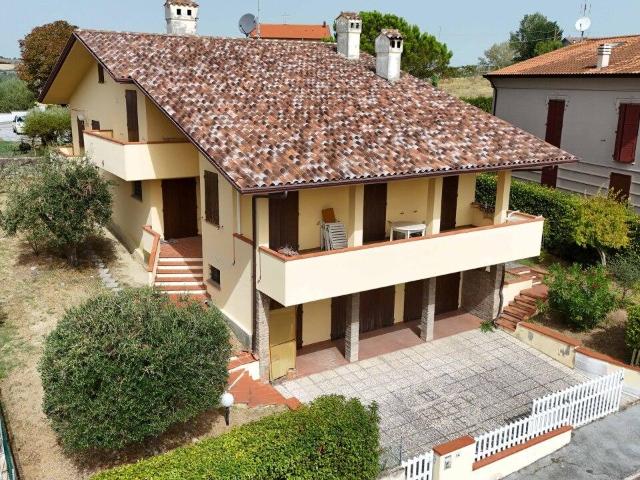 Via delle Ginestre 14 12 vani 350mq