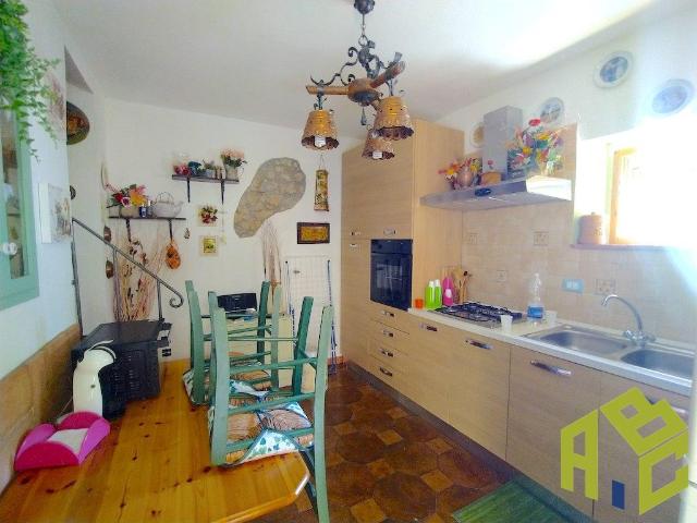 Via delle grotte bilocale 40mq