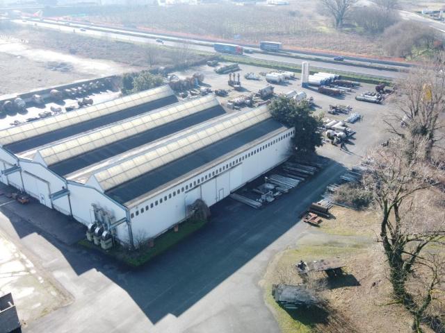 Via delle Industrie bilocale 2700mq
