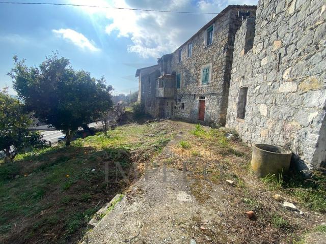 Via delle Otto Case 199 quadrilocale 107mq