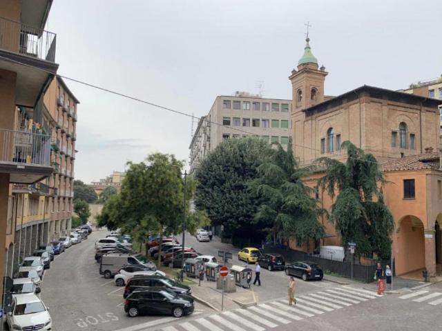 Via delle Lame bilocale 70mq