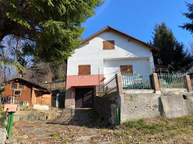 Via delle Sorgenti 28 5 vani 120mq