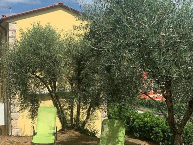 Via delle Pianazze quadrilocale 115mq