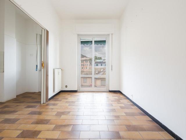 Via Divisione Acqui 33 6 vani 107mq