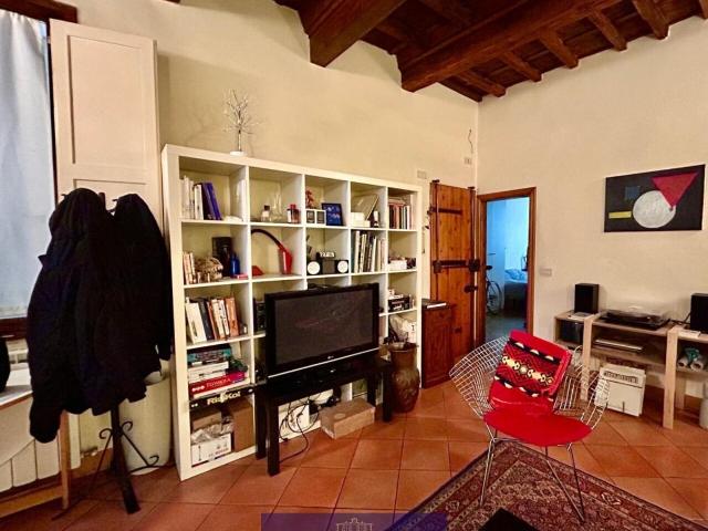 Via di Mezzo quadrilocale 65mq