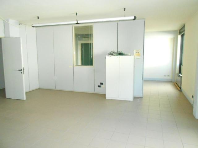 via di tempagnano 10 vani 220mq