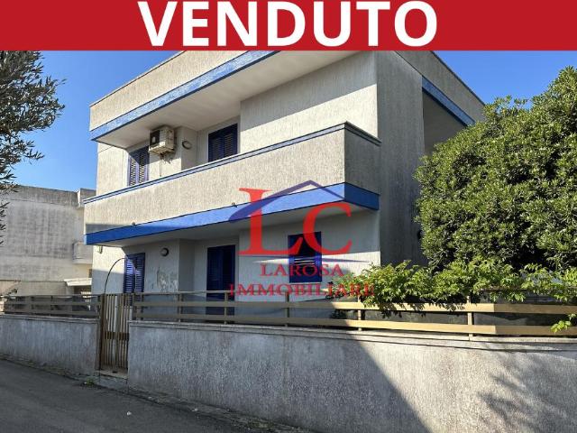 Via Duca Degli Abbruzzi 114 quadrilocale 73mq
