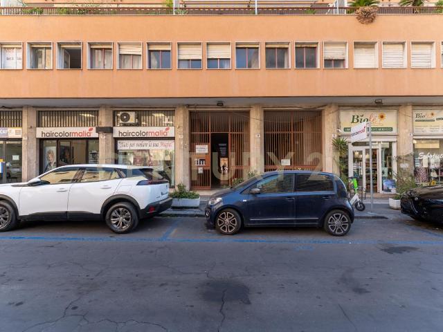 Via Duca Degli Abruzzi 54 6 vani 163mq