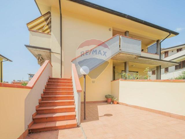 via emilia sud 8 vani 128mq