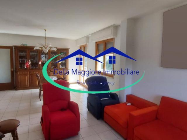 Via Emilio Zola 6 vani 115mq