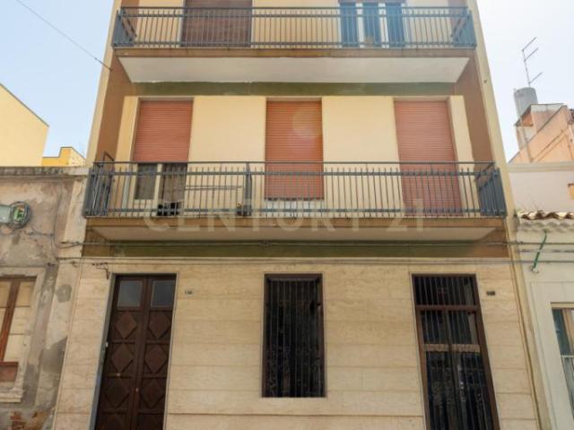 Via Epicarmo 190 5 vani 88mq