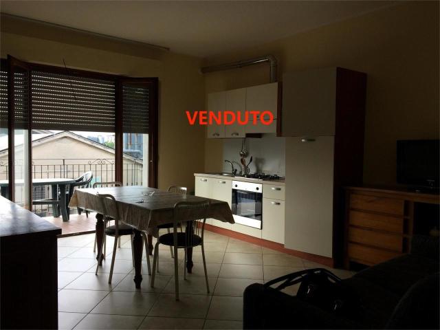 via Esino bilocale 62mq