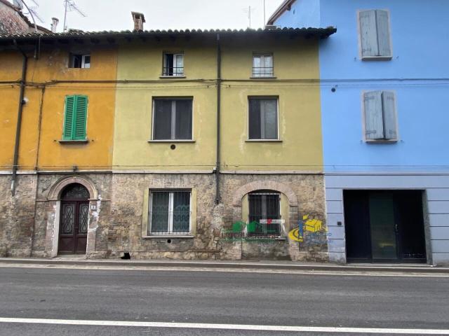Via F.Cortesi 51 bilocale 50mq