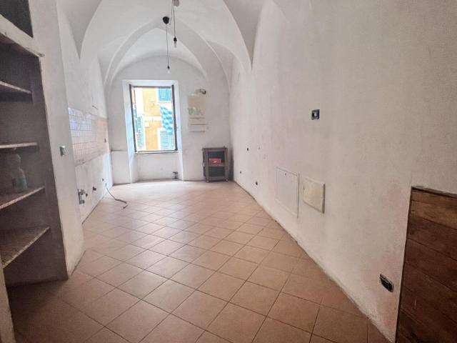 Via Forni 13 quadrilocale 81mq