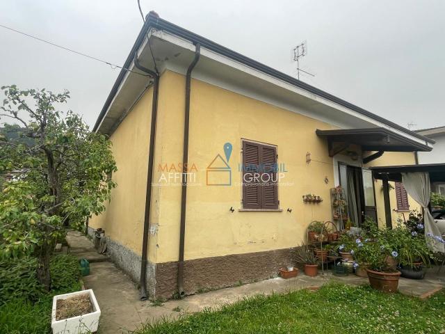Via Fossone Basso 6/1 7 vani 170mq