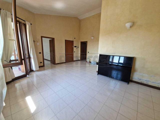Via Fabio Filzi quadrilocale 113mq