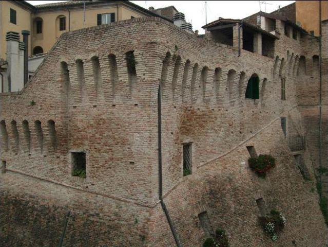 Via Federico Conti 3 7 vani 150mq