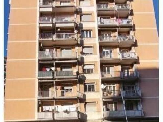 Via Fereggiano 30/7 5 vani 107mq