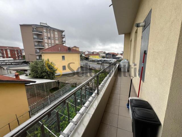 Via Ferrara bilocale 60mq