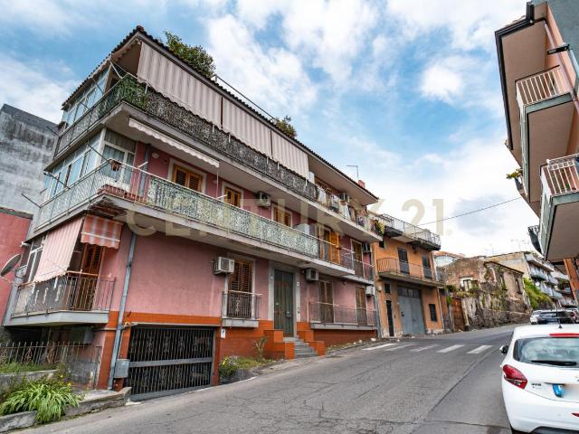 Via Finocchiari 102 quadrilocale 114mq