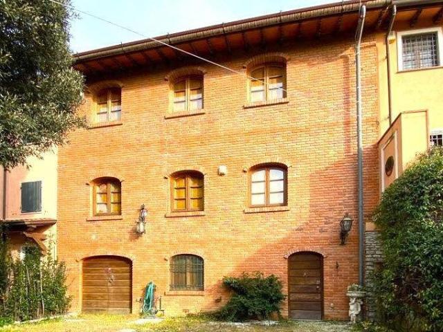 via fiorita 9 vani 169mq