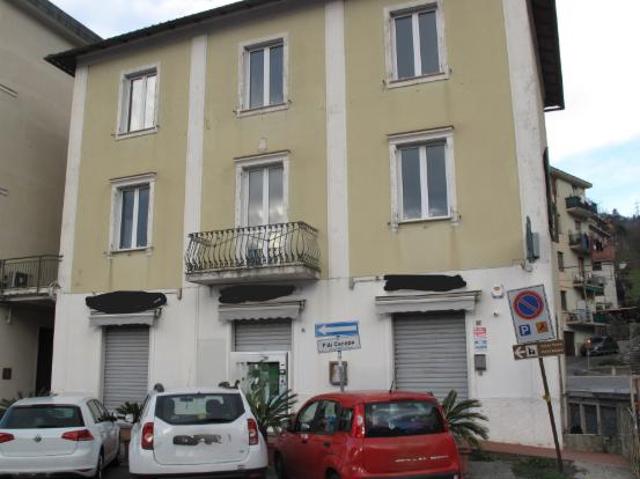 Via Fratelli Canepa 48A 6 vani 135mq