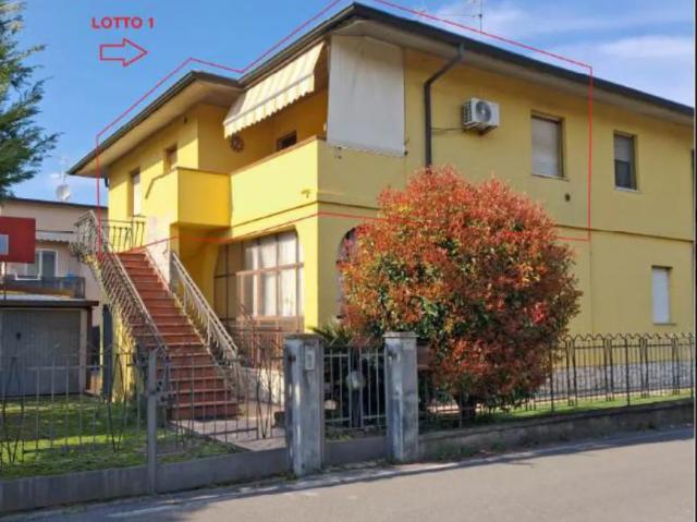 Via Fratelli Lechi 2/D trilocale 71mq