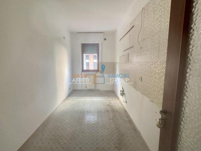 Via Fratelli Rosselli 1 5 vani 95mq