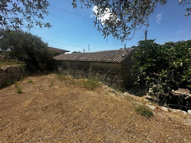 Via Frigintini Gianforma Ponte Margione 189 830 quadrilocale 100mq