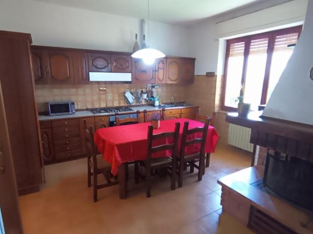 Via Isolone 5 vani 140mq