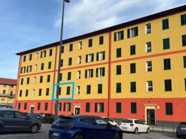 Via IV Novembre 8 5 vani 67mq