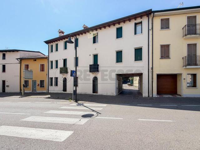 Via IV Novembre trilocale 63mq