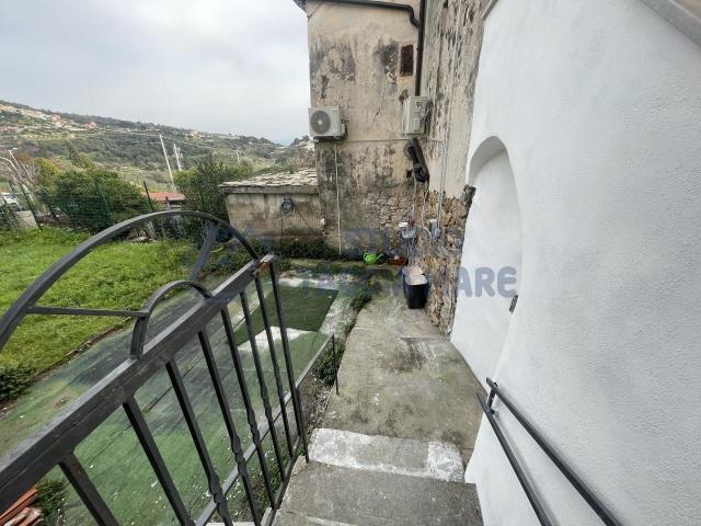 Via J. Ruffini 23 trilocale 60mq