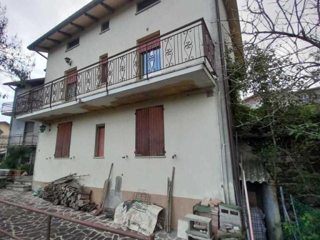 Via Ortale 16 17 10 vani 336mq