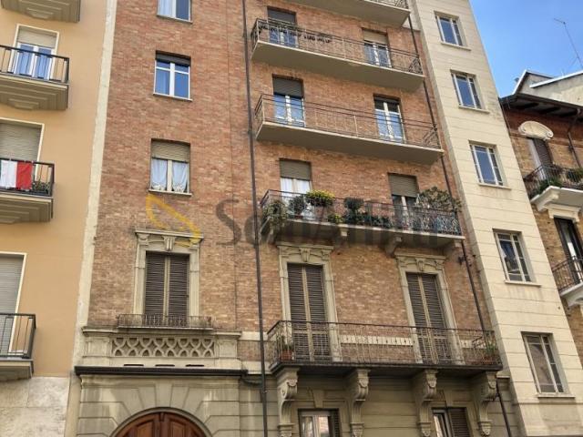 Via Orazio Antinori 1 bis 6 vani 180mq