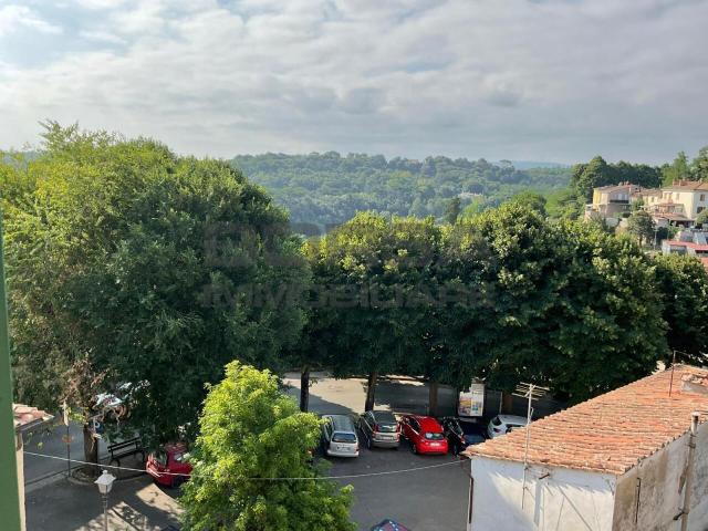 Via Le Mura 9 5 vani 0mq