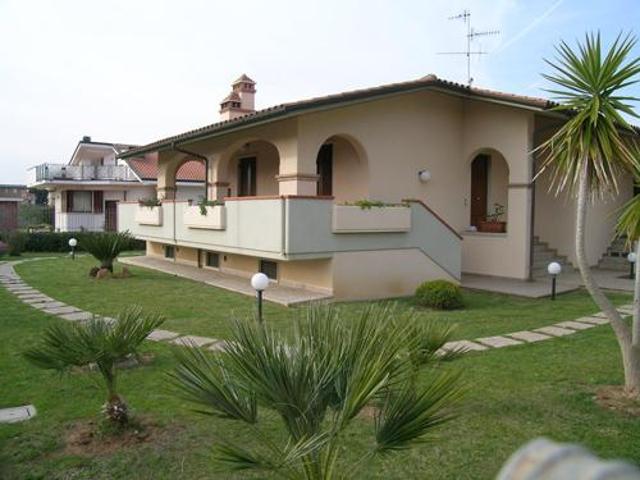 Via Litoranea PRATORANIERI quadrilocale 80mq