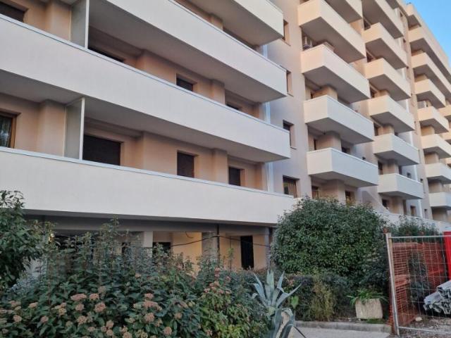 Via Luigi Catanelli 60 quadrilocale 69mq