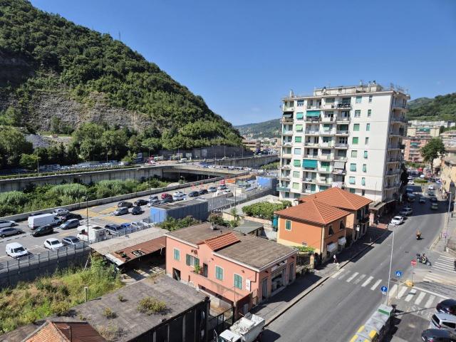 Via Luigi Gherzi 6 vani 95mq