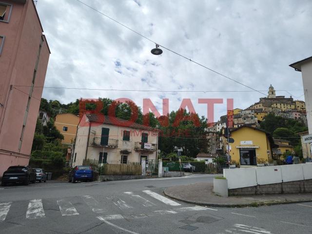 Via Luigi Valentini 186 bilocale 40mq