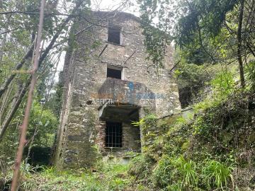 Via Monte Grappa 1 5 vani 90mq