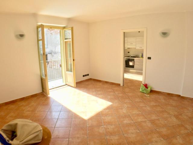 Via Monte di Pietà 14 quadrilocale 90mq