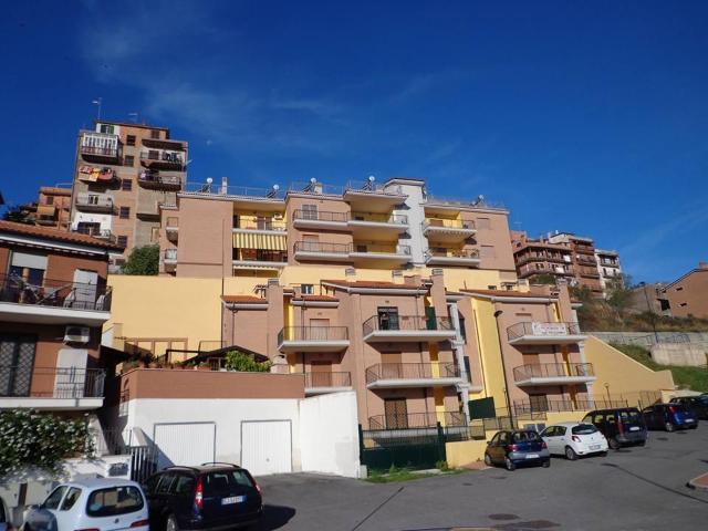 Via Monte Porcello 8 trilocale 80mq