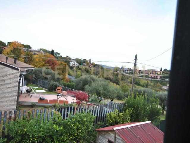 Via Montimusoi 13 12 vani 337mq