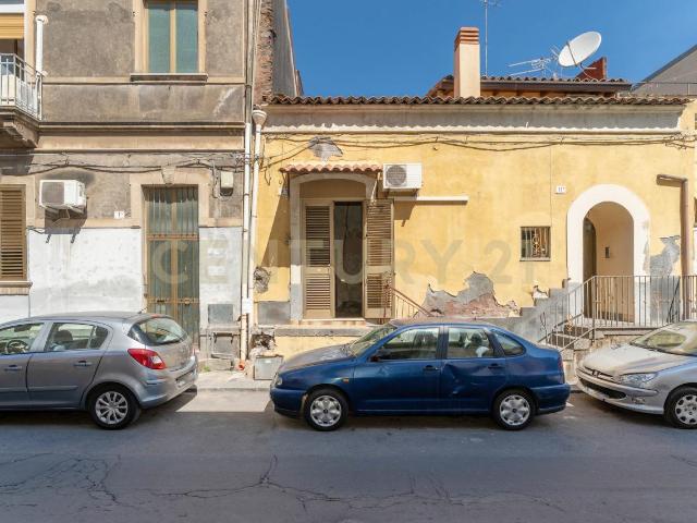 Via Macaluso 9 trilocale 87mq