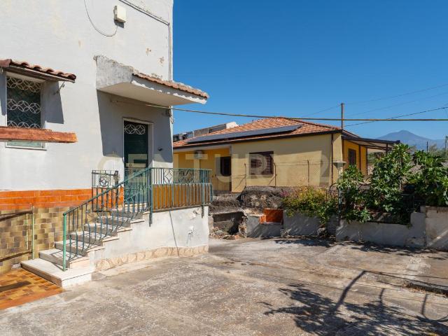 Via Macello 47 6 vani 169mq