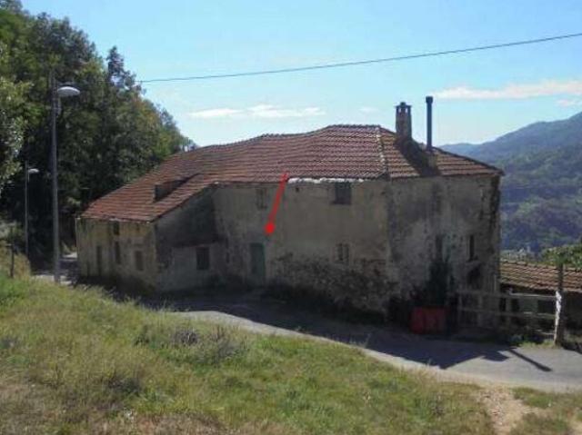 Via Madonna delle Vigne 24 16 vani 510mq