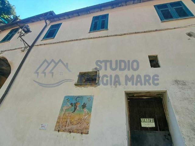 Via Magenta quadrilocale 80mq