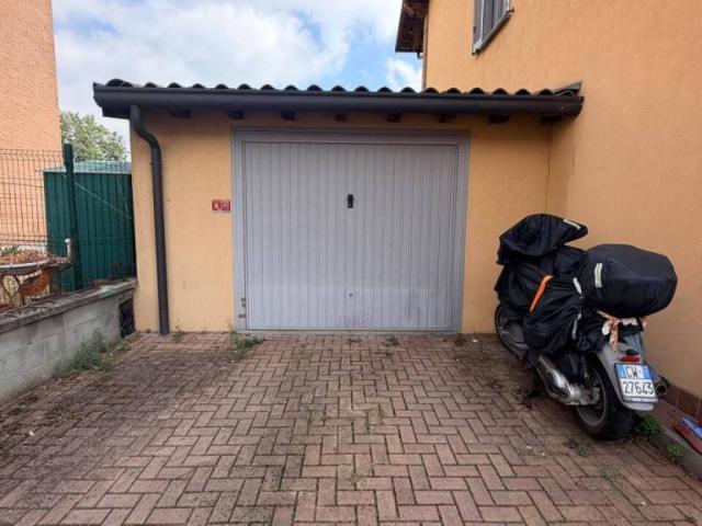 Via Manzoni 49 7 vani 170mq