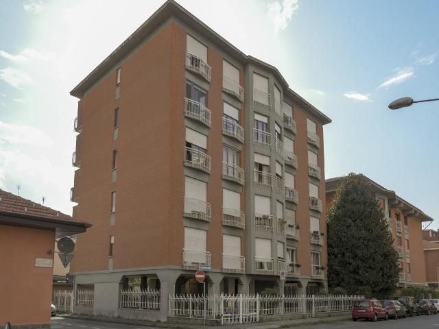 Via Marco Minghetti 18 quadrilocale 120mq